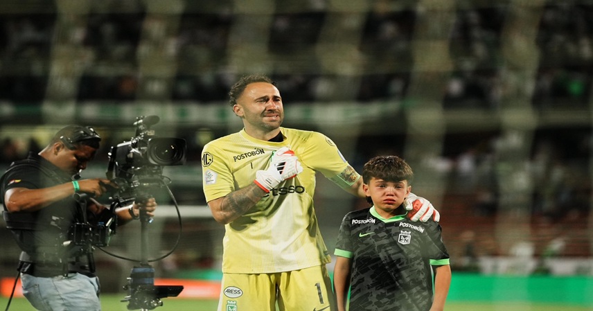 El Atanasio ovacionó a David Ospina en una noche cargada de emoción y clasificación de Nacional