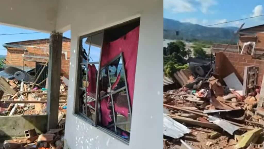 Autoridades inspeccionan el lugar de la explosión ocurrida en una vivienda de Tarazá, Antioquia.
