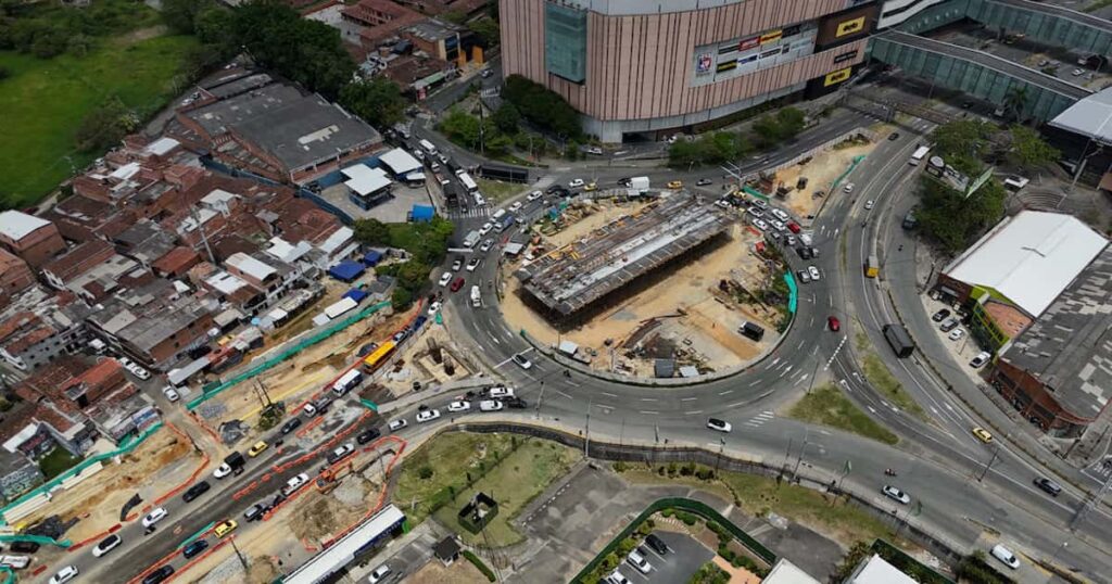 Cambios de movilidad en la glorieta de Mayorca por obras del intercambio vial.