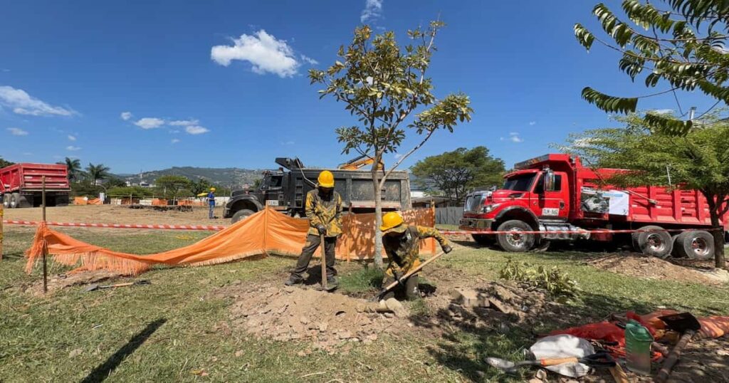 Construcción del Recreo Cultural Guayabal junto al aeropuerto Olaya Herrera de Medellín