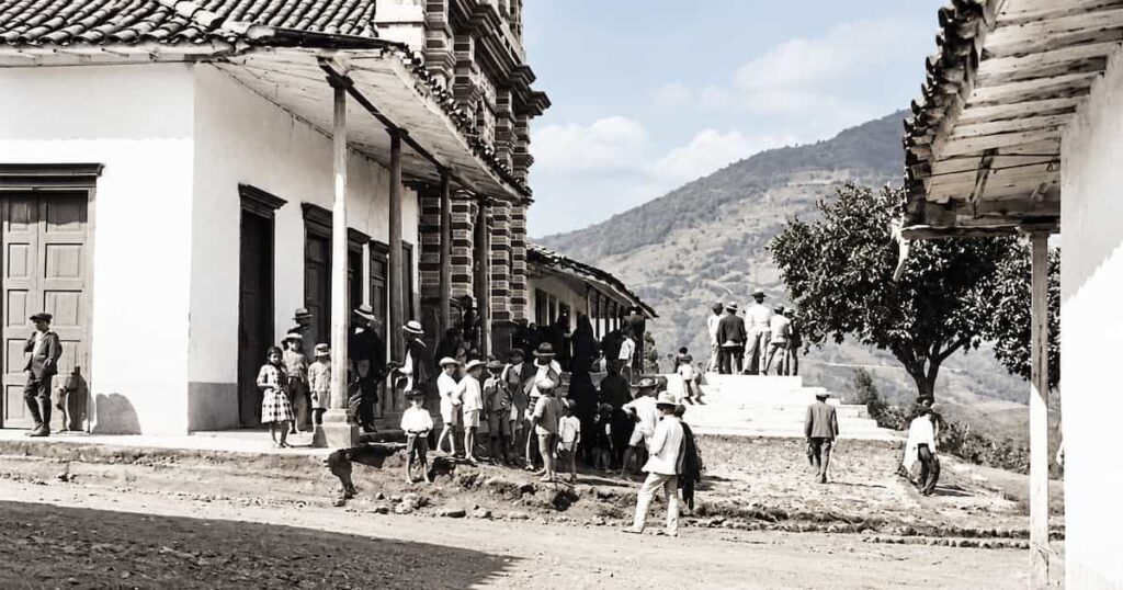 Antigua cantina El Danubio, lugar de encuentro y tertulia en San Antonio de Prado, Medellín.
