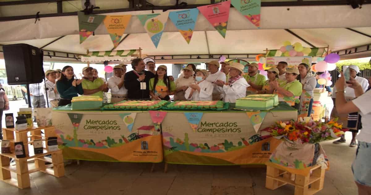 Productos tradicionales y emprendimientos campesinos en Medellín.