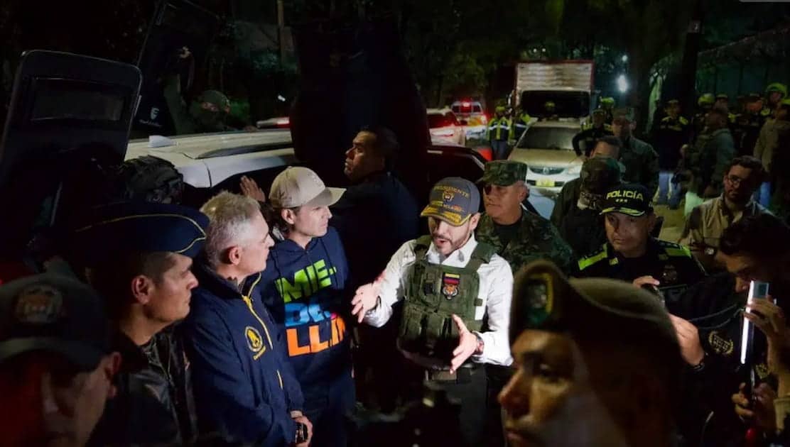 Operativo de seguridad de la Policía y el Ejército contra estructuras criminales en Medellín y Antioquia.