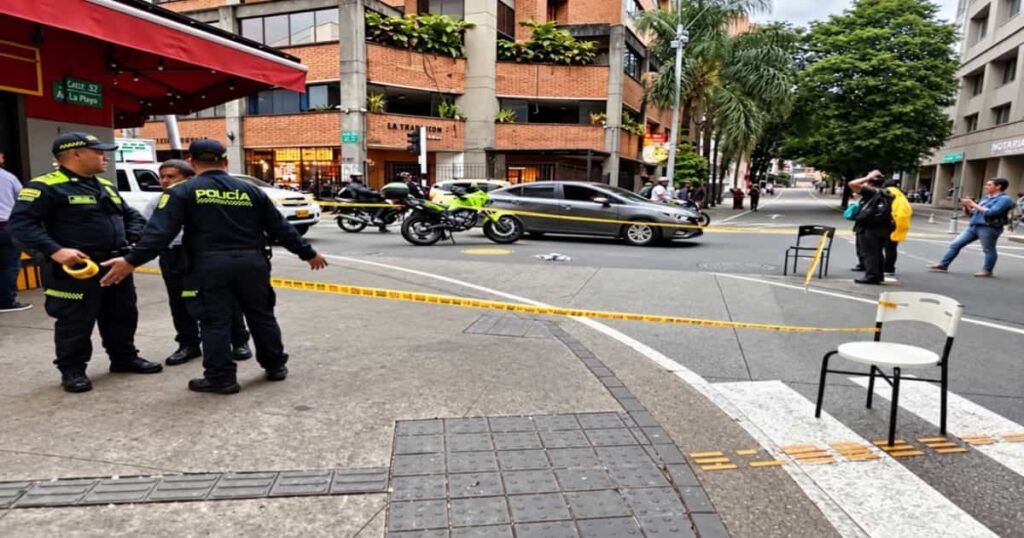 Avenida La Playa en el centro de Medellín, donde se reportó un intercambio de disparos.